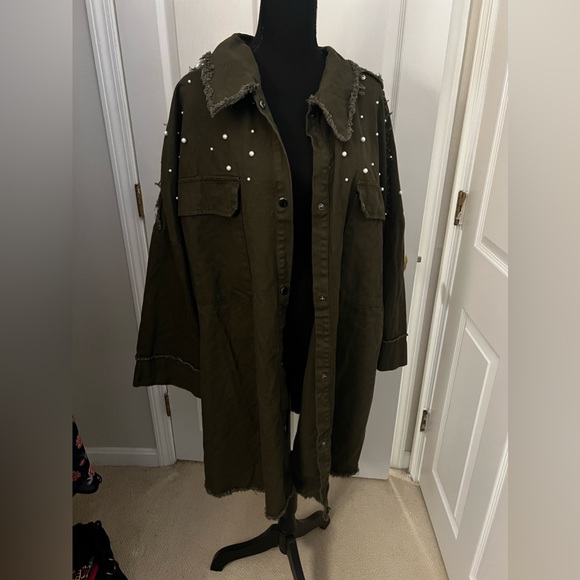 💕SHEIN Curve Size 4X Green Utility Jacket with Pearl Details, Plus Size - Picture 3 of 5
